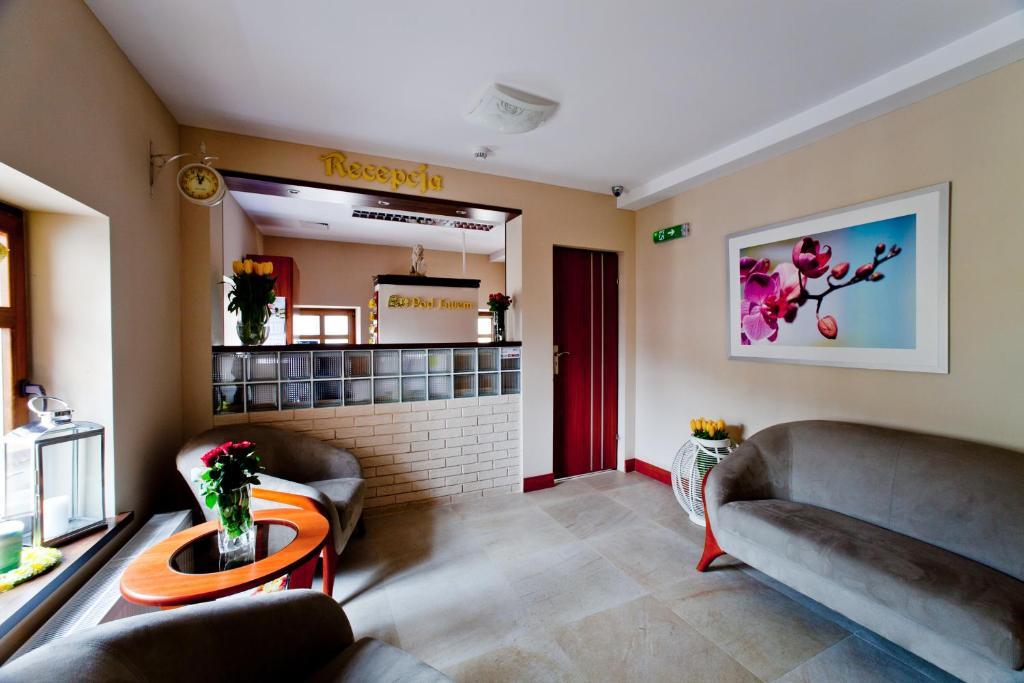 Apartamenty Pod Lwem Świdnica Exterior foto